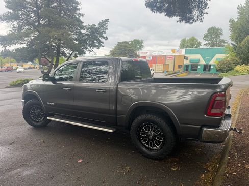 Used 2020 RAM 1500 Laramie AWD/4WD image 6