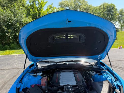 Used 2022 Chevrolet Camaro SS RWD image 9