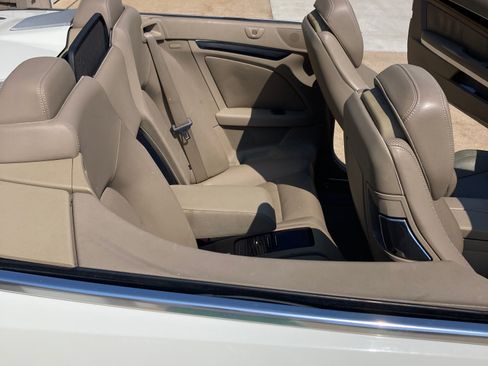 Used 2011 Mercedes-Benz E 550 Cabriolet image 11