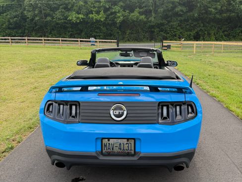 Used 2011 Ford Mustang GT Premium w/ Brembo Brake Pkg RWD image 14