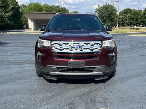 Used 2019 Ford Explorer XLT w/ Equipment Group 202A FWD image 5