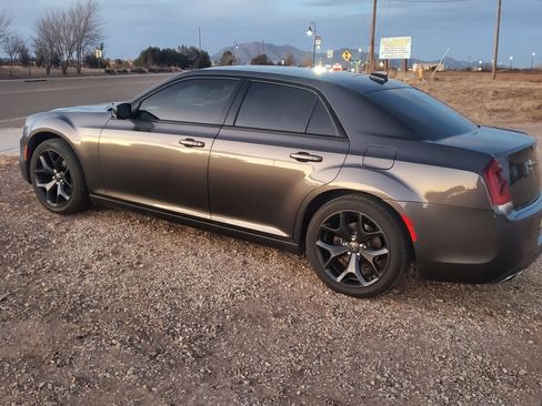 Used 2021 Chrysler 300 S image 1