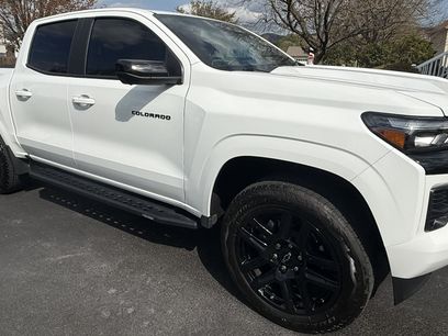 Used 2025 Chevrolet Colorado Z71 w/ Technology Package