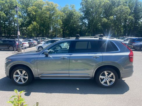 Used 2016 Volvo XC90 T8 Momentum w/ Protection Package AWD/4WD image 9