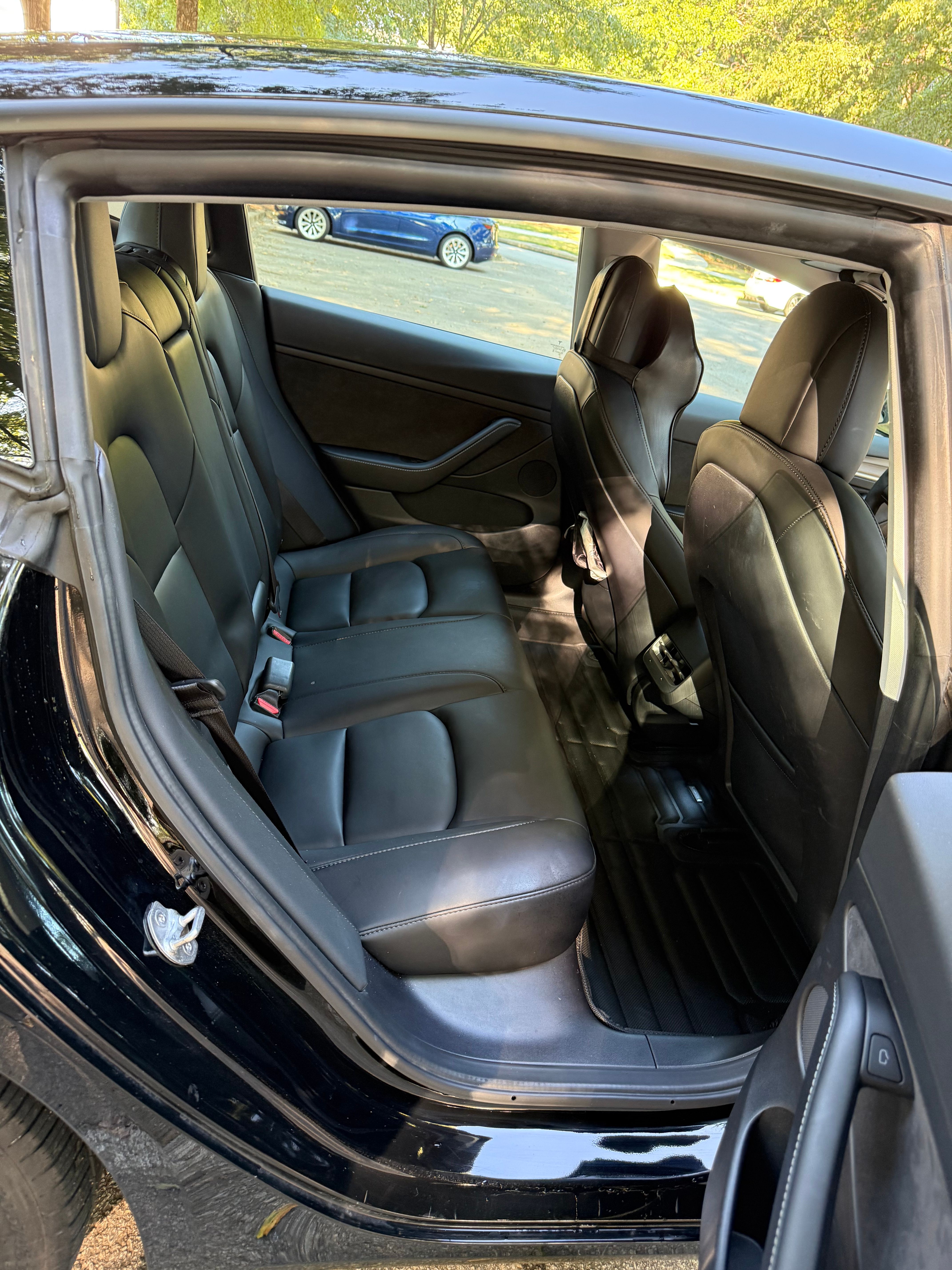 Used 2022 Tesla Model 3 Long Range AWD/4WD image 14