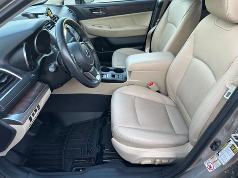 Used 2018 Subaru Outback 2.5i Limited w/ Popular Package #2 image 11