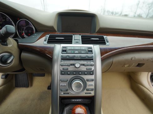 Used 2006 Acura RL image 19