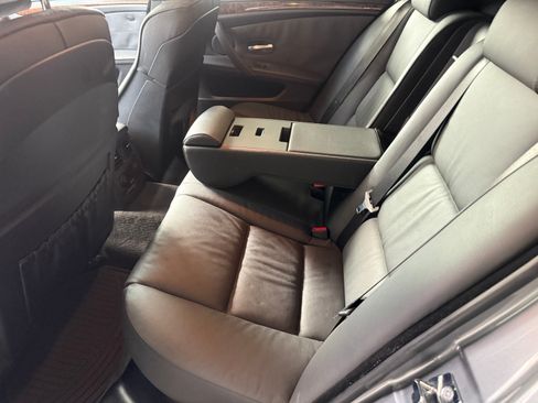 Used 2008 BMW 550i Sedan image 8