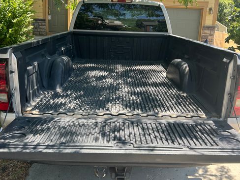 Used 2004 Chevrolet Silverado 2500 LS w/ Snow Plow Prep Package AWD/4WD image 5