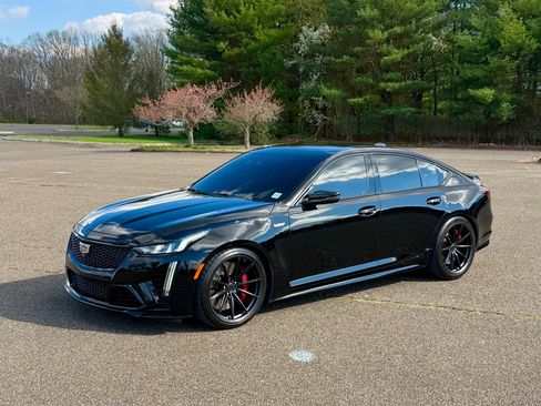 Used 2022 Cadillac CT5 V Blackwing w/ Parking Package RWD image 9