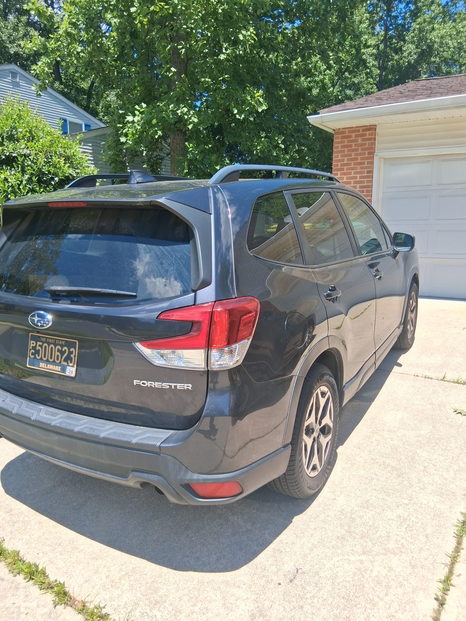 Used 2019 Subaru Forester Premium w/ All-Weather Package AWD/4WD image 1