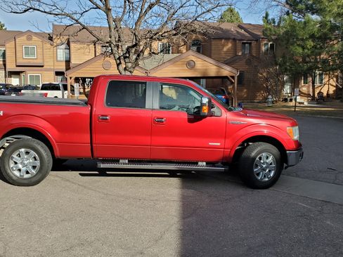 Used 2014 Ford F150 Lariat w/ Lariat Chrome Package AWD/4WD image 10
