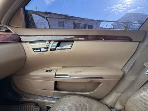 Used 2010 Mercedes-Benz S 550 image 15