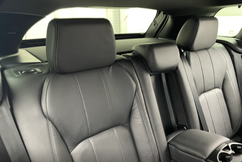 Used 2019 Land Rover Range Rover Evoque Landmark Edition AWD/4WD image 11