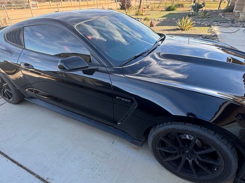 Used 2016 Ford Mustang Shelby GT350 w/ Technology Package image 2