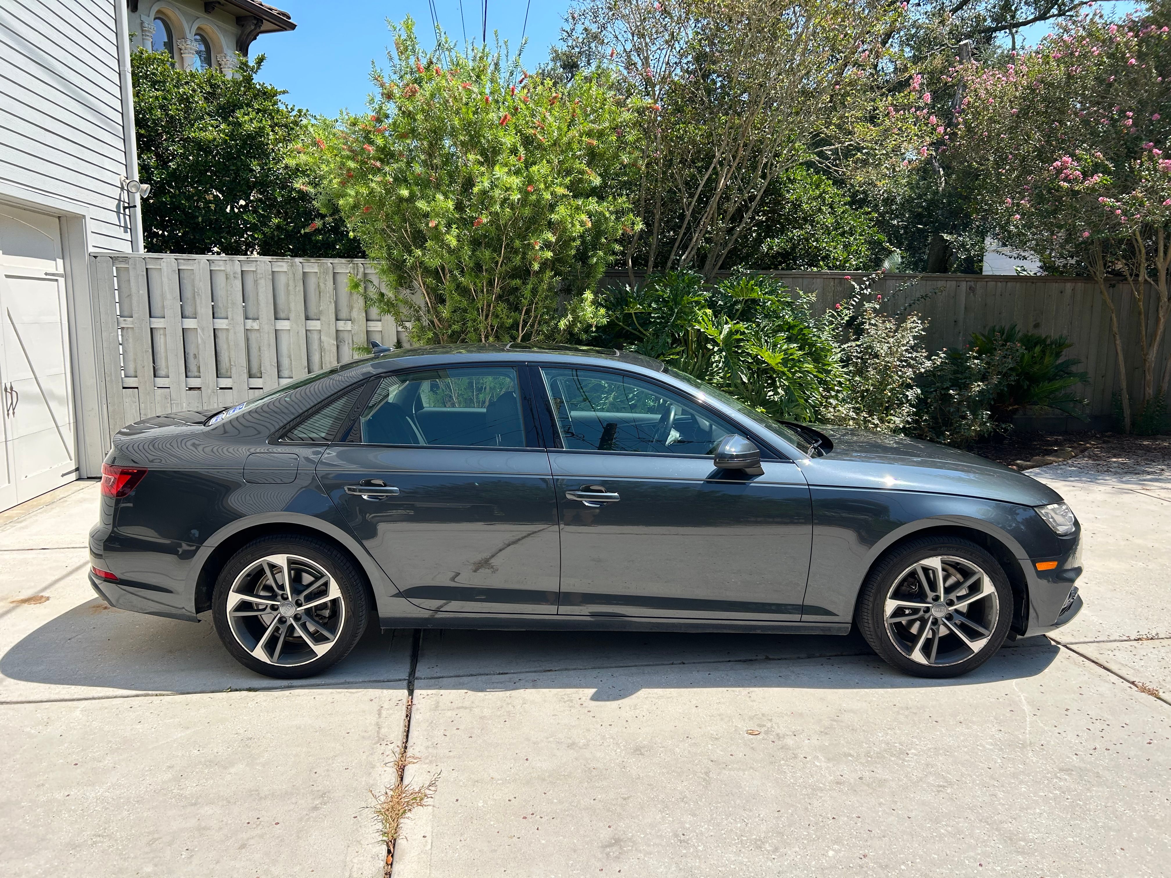 Used 2019 Audi A4 2.0T Premium FWD image 1
