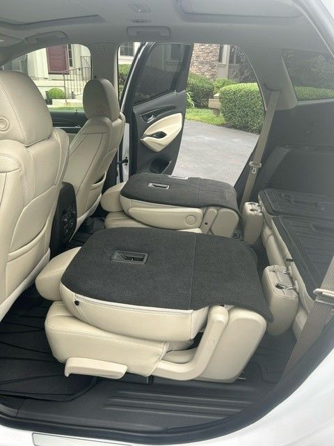 Used 2020 Buick Enclave Premium w/ Sun and Sites Package AWD/4WD image 12