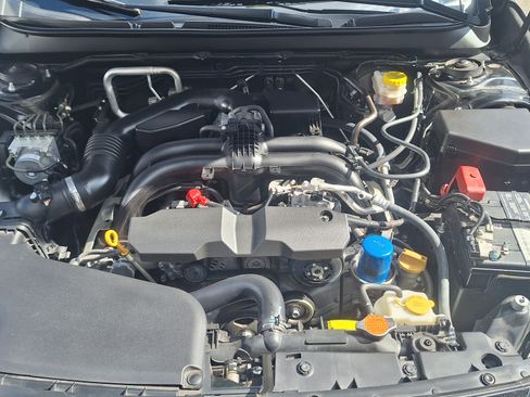 Used 2018 Subaru Legacy 2.5i Premium image 11