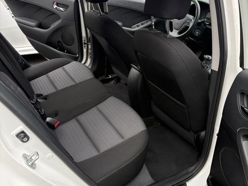 Used 2016 Kia Forte LX image 13