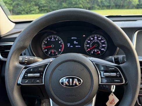 Used 2020 Kia Optima LX FWD image 11