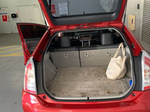 Used 2012 Toyota Prius Four FWD image 9