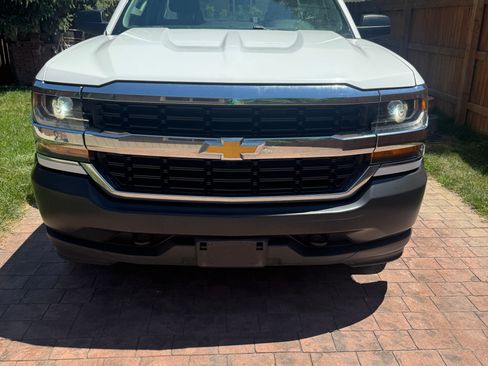 Used 2018 Chevrolet Silverado 1500 W/T w/ Trailering Package image 32