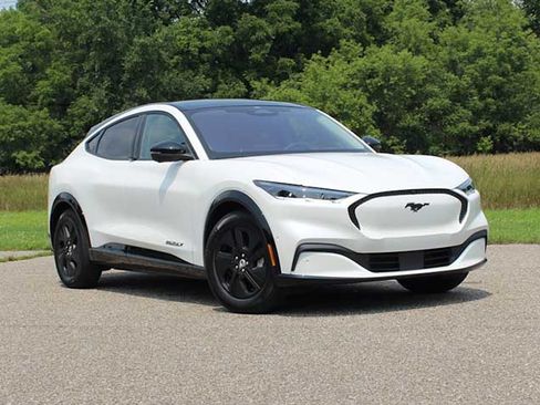 Used 2022 Ford Mustang Mach-E California Route 1 image 1