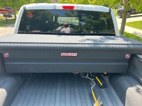 Used 2019 Ford F150 XLT w/ Equipment Group 302A Luxury AWD/4WD image 4