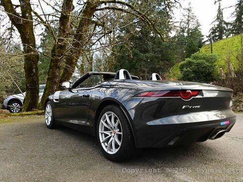 Used 2018 Jaguar F-TYPE Convertible image 13