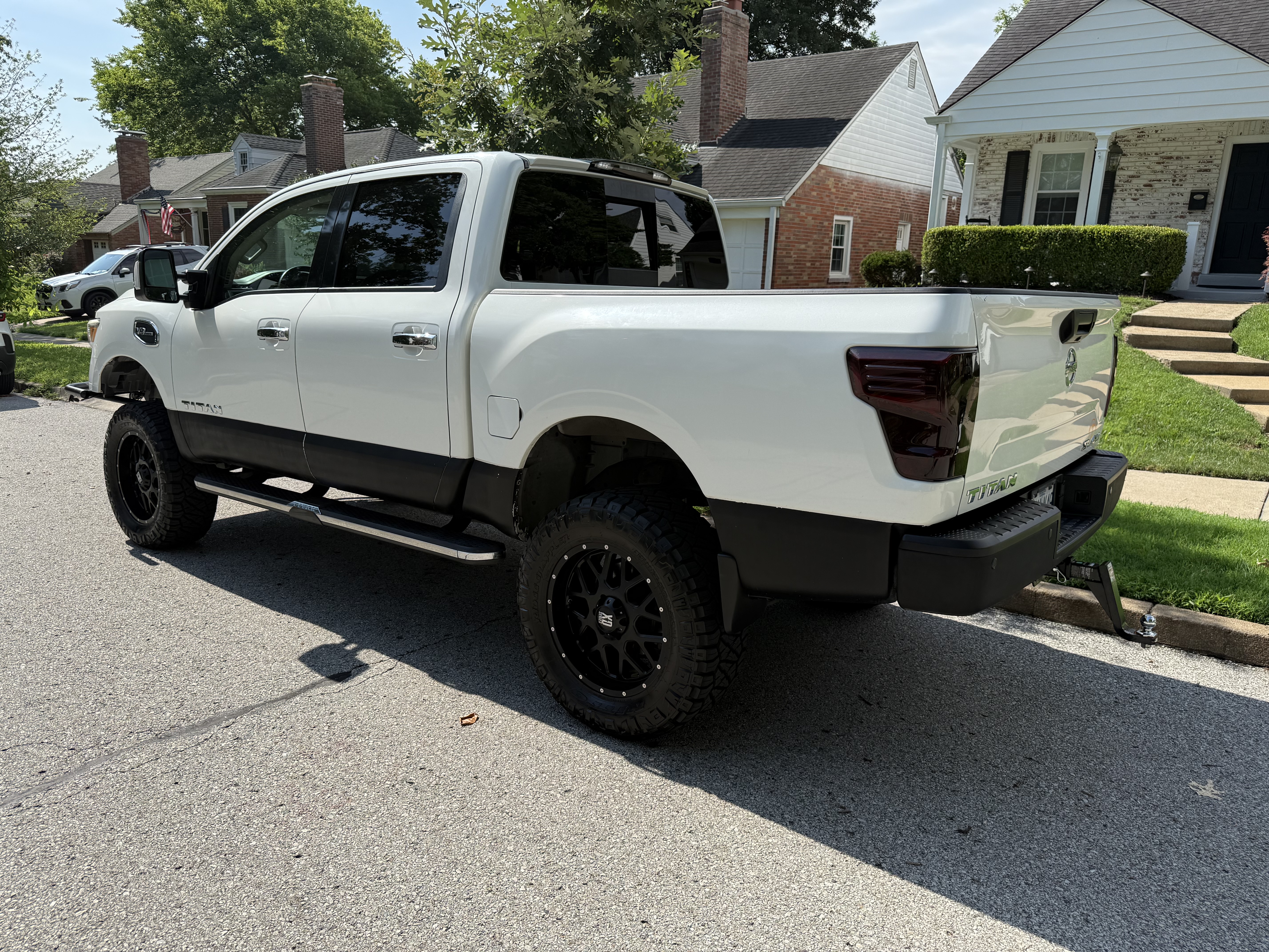 Used 2017 Nissan Titan SL w/ Off-Road Package AWD/4WD image 13