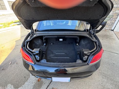 Used 2012 BMW Z4 sDrive28i image 17