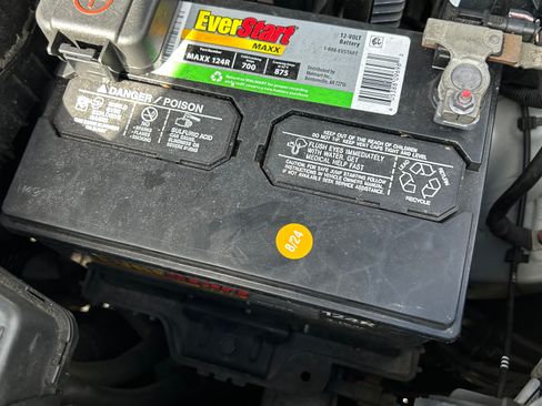 Used 2014 Hyundai Santa Fe Sport 2.0T w/ Technology Package 05 image 19