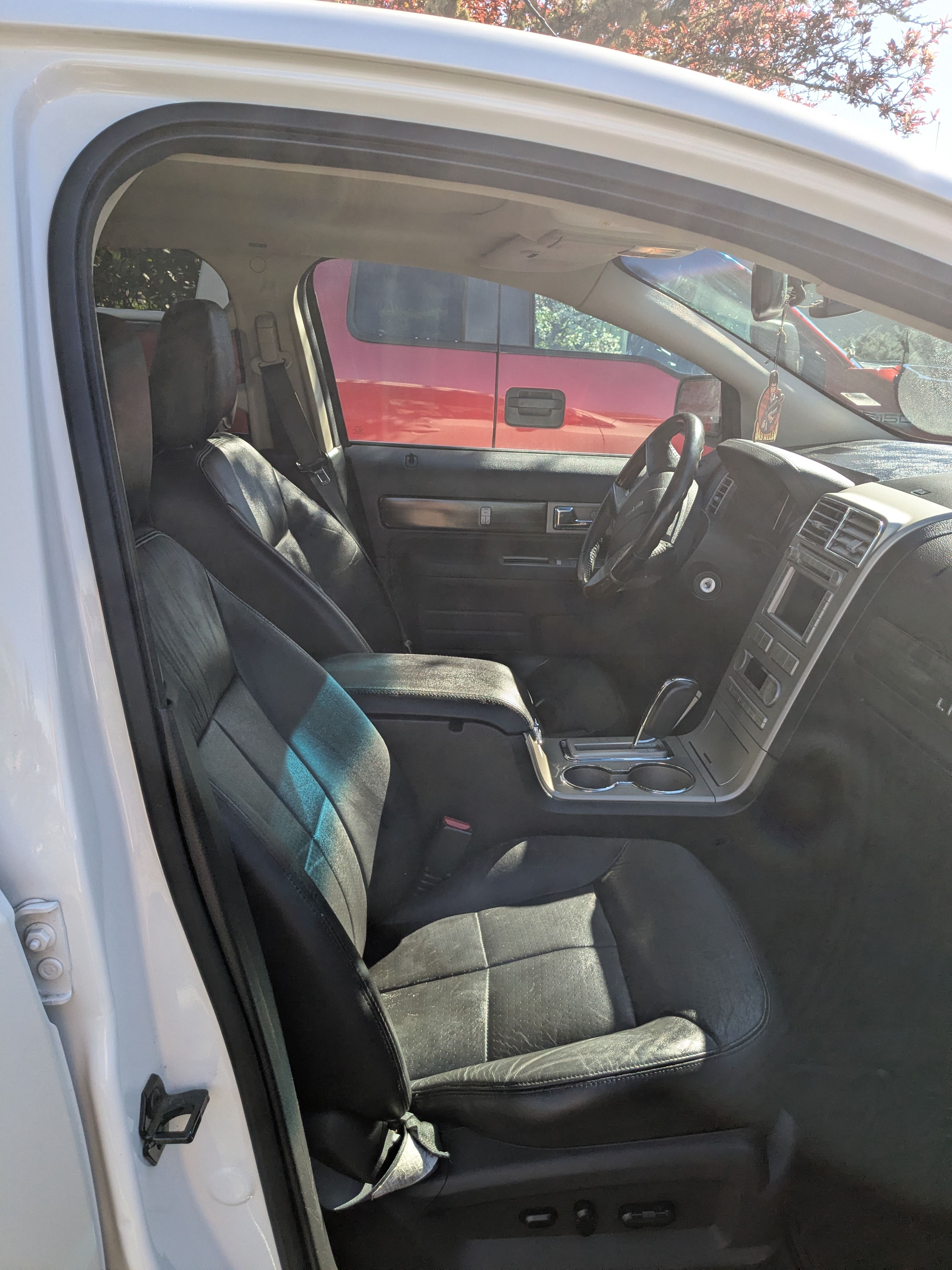 Used 2007 Lincoln MKX AWD image 6