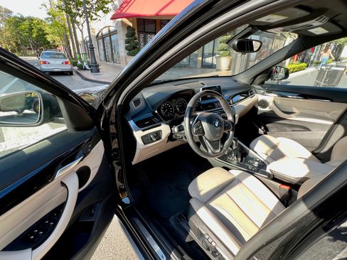 Used 2018 BMW X1 sDrive28i image 16