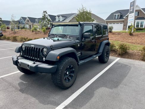 Used 2015 Jeep Wrangler Unlimited Sport w/ Quick Order Package 24S AWD/4WD image 6