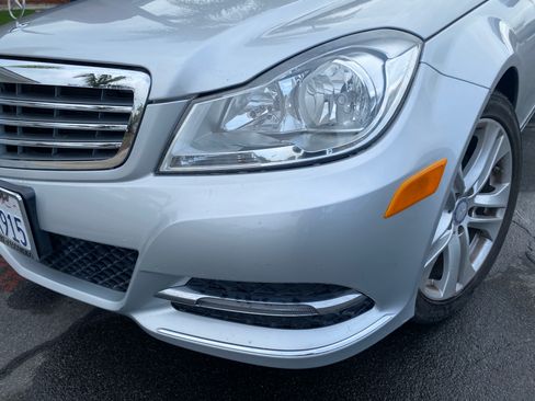 Used 2013 Mercedes-Benz C 250 Sedan image 14