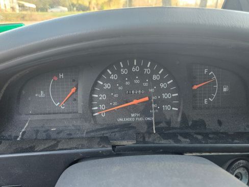 Used 1997 Toyota Tacoma 4x4 Regular Cab image 6