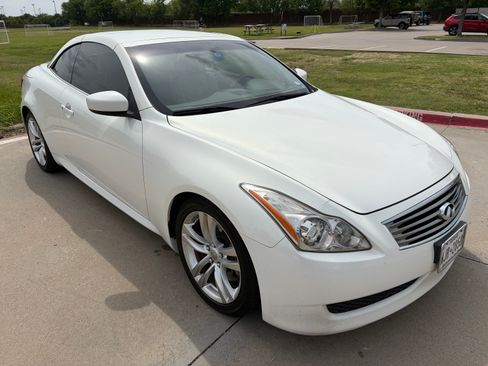 Used 2010 INFINITI G37 Sport w/ Premium Pkg image 29