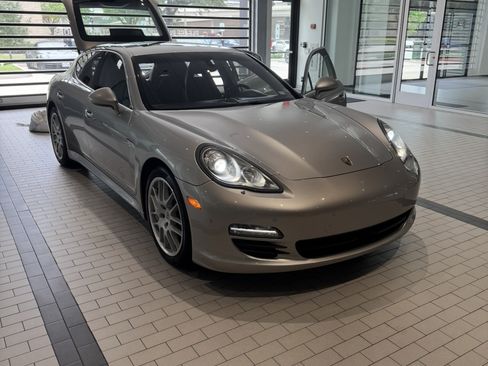 Used 2010 Porsche Panamera 4S AWD/4WD image 23