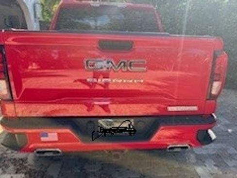 Used 2020 GMC Sierra 1500 Elevation image 2