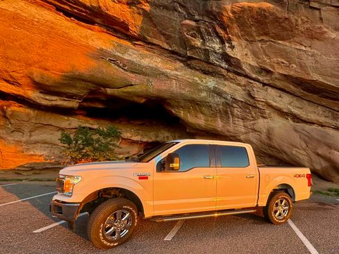 Used 2020 Ford F150 XLT w/ Equipment Group 302A Luxury AWD/4WD image 9