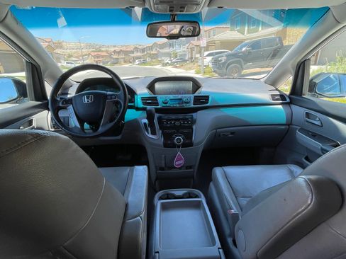 Used 2012 Honda Odyssey EX-L image 12