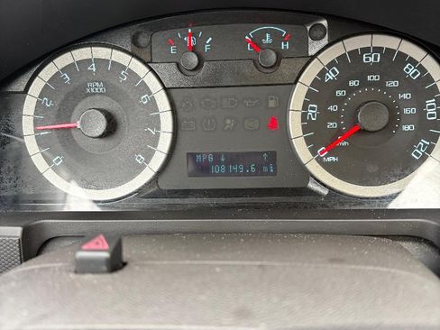 Used 2012 Ford Escape XLT image 11