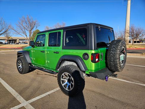 Used 2018 Jeep Wrangler Unlimited Sport S image 5