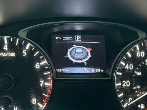Used 2017 Nissan Pathfinder SL w/ SL Premium Package AWD/4WD image 9