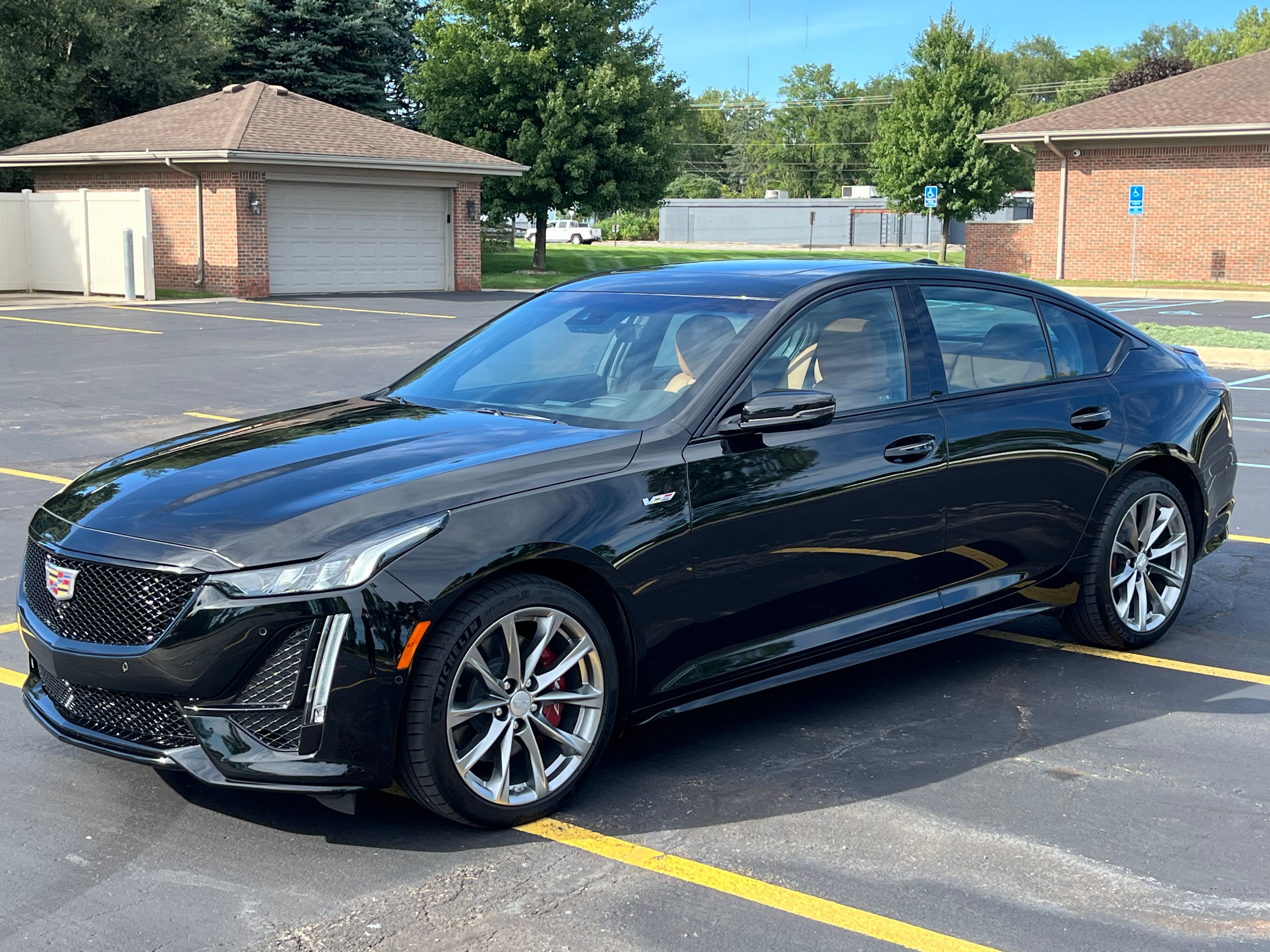 Used 2024 Cadillac CT5 V w/ Platinum Package AWD/4WD image 1