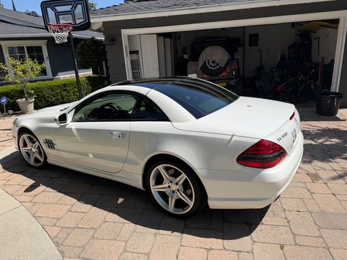 Used 2012 Mercedes-Benz SL 550 image 22