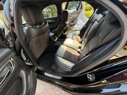 Used 2017 Cadillac CTS V w/ Luxury Package RWD image 8