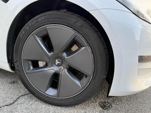 Used 2022 Tesla Model 3 Long Range image 21