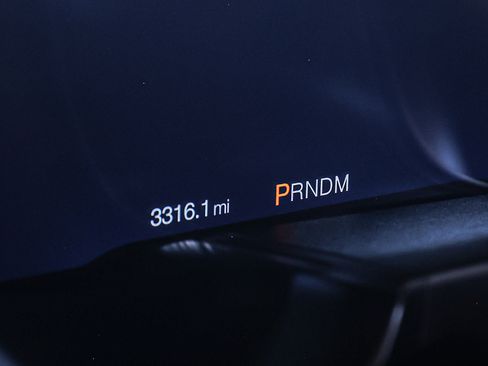 Used 2022 Ford Mustang Shelby GT500 w/ Technology Package image 17